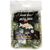 Magic Wolf - Boilies 5kg / 20mm - Česnek