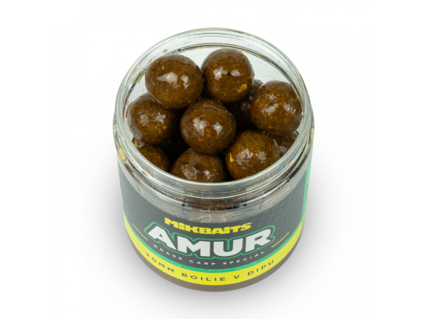 Mikbaits - Amur range, amur boilie v dipu 16mm / 250ml