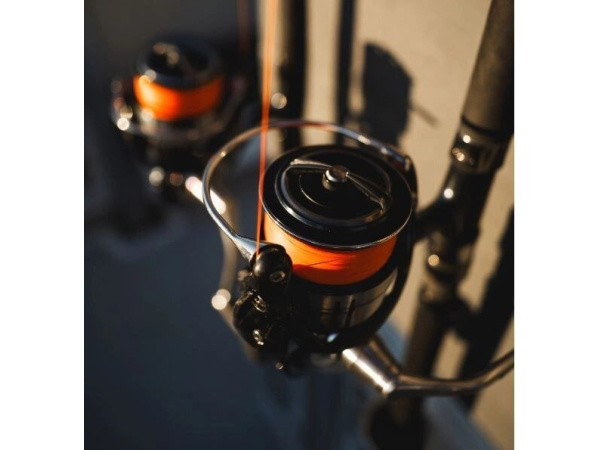 DAIWA - Šňůra J-Braid Expedition X8 Smash Orange - 150m